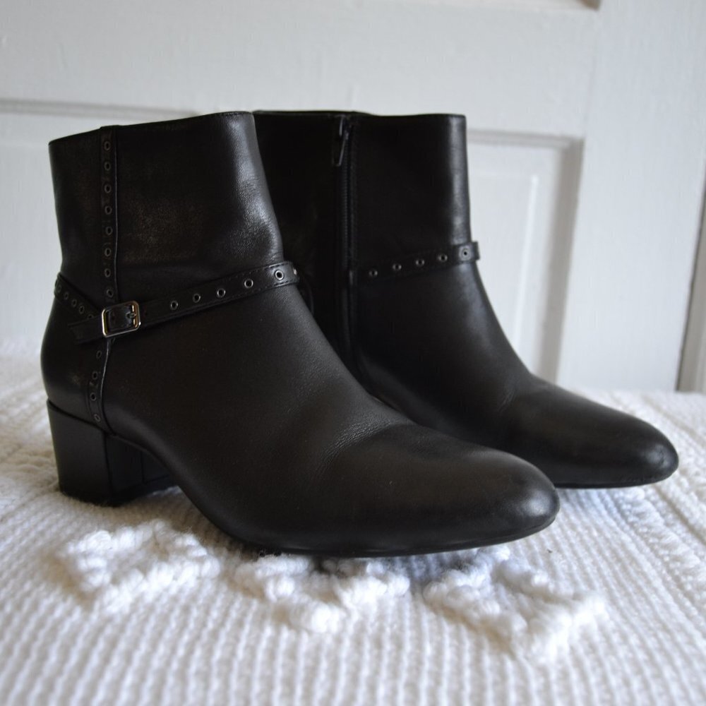 ABEO B.I.O.SYSTEM Lyla Neutral Leather Block Heel Ankle Moto Boot Booties